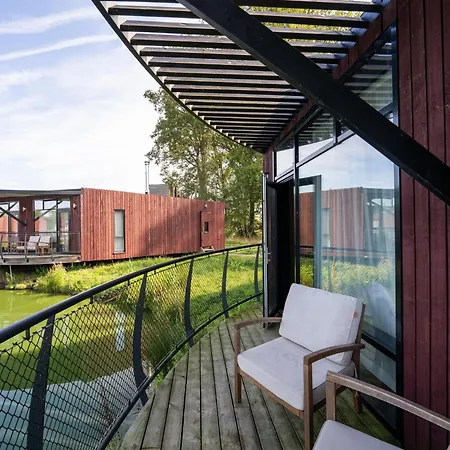 Escape With Pool & Charm